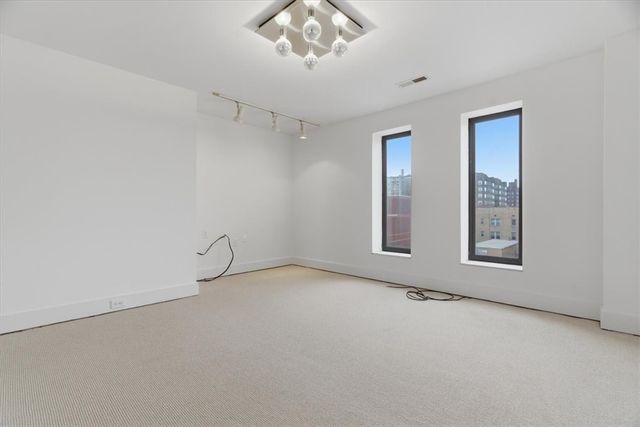 540 N Neville Street 504, Oakland, PA 15213