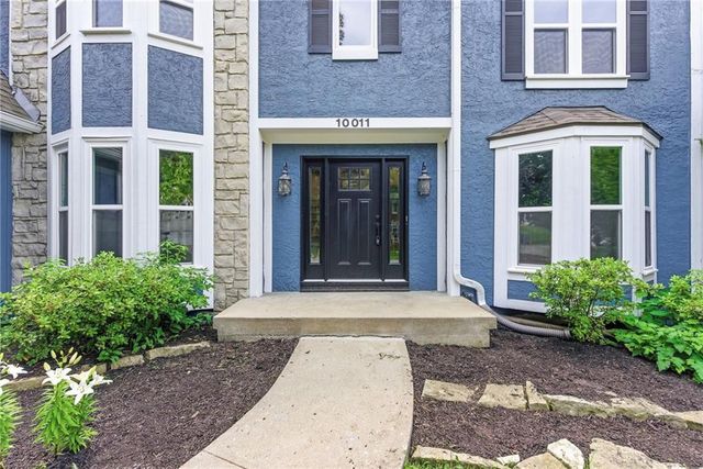 10011 W 125th Terrace, Overland Park, KS 66213