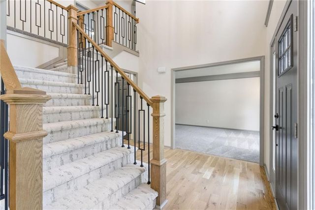 10011 W 125th Terrace, Overland Park, KS 66213
