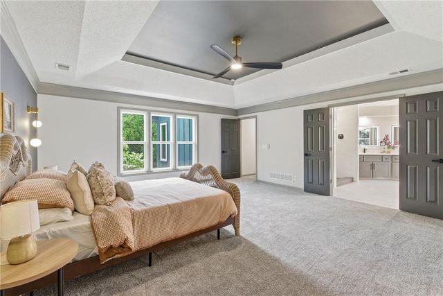 10011 W 125th Terrace, Overland Park, KS 66213