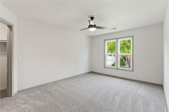 10011 W 125th Terrace, Overland Park, KS 66213