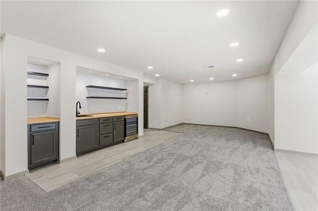 10011 W 125th Terrace, Overland Park, KS 66213