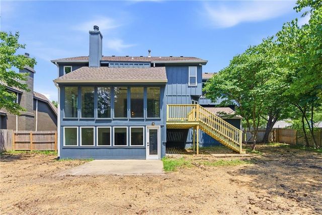 10011 W 125th Terrace, Overland Park, KS 66213