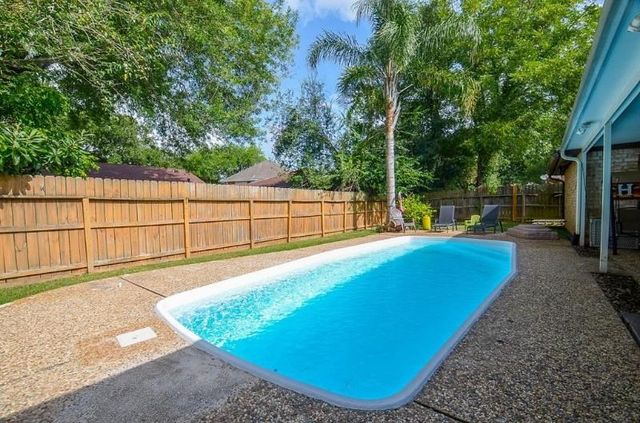 3514 W Creek Club Drive, Missouri City, TX 77459