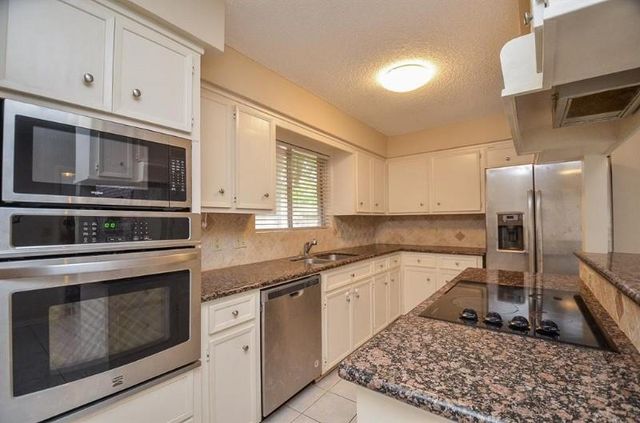 3514 W Creek Club Drive, Missouri City, TX 77459