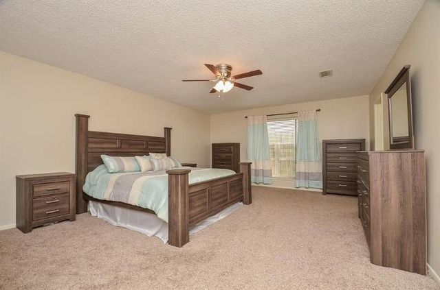 3514 W Creek Club Drive, Missouri City, TX 77459