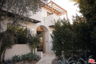 6546 Colgate Avenue, Los Angeles, CA 90048