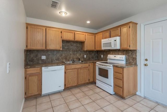 107 Bryant Street, Pottsboro, TX 75076