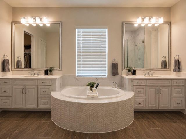 2665 MEANDER COVE, Wesley Chapel, FL 33543