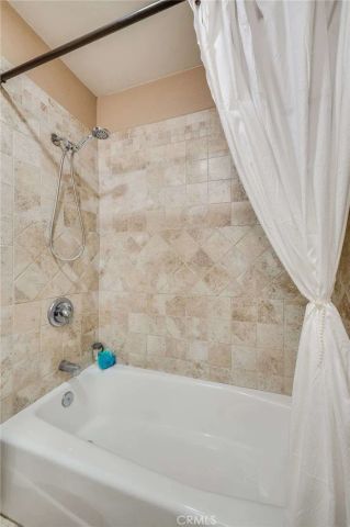 8215 Sandy, Paramount, CA 90723