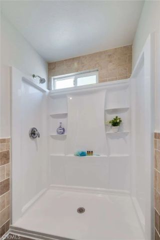 8215 Sandy, Paramount, CA 90723