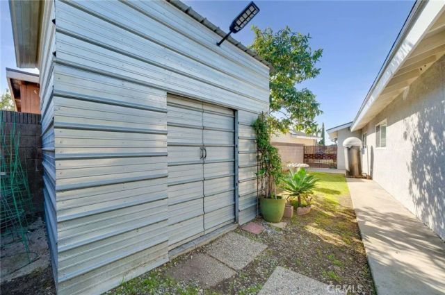 8215 Sandy, Paramount, CA 90723