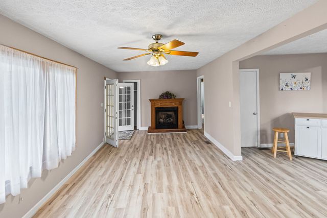 2429 Overbeck Lane, Centralia, IL 62801