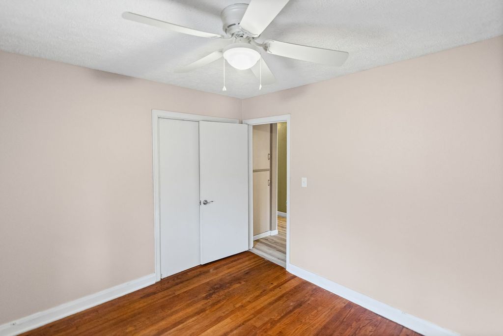 Image 37 of property listing at 2429 Overbeck Lane, Centralia, IL 62801