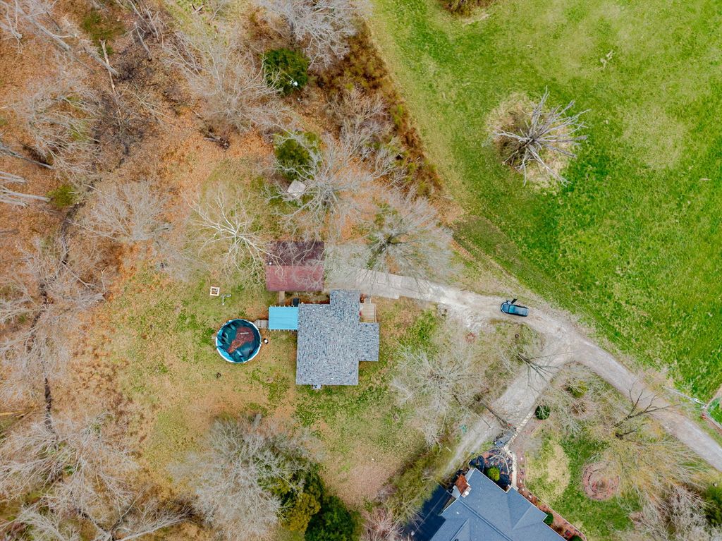 Image 41 of property listing at 2429 Overbeck Lane, Centralia, IL 62801