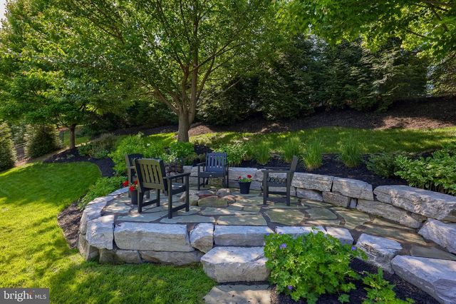344 SPRING HAVEN DR, Lancaster, PA 17601