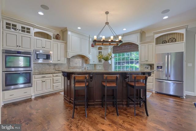 344 SPRING HAVEN DR, Lancaster, PA 17601