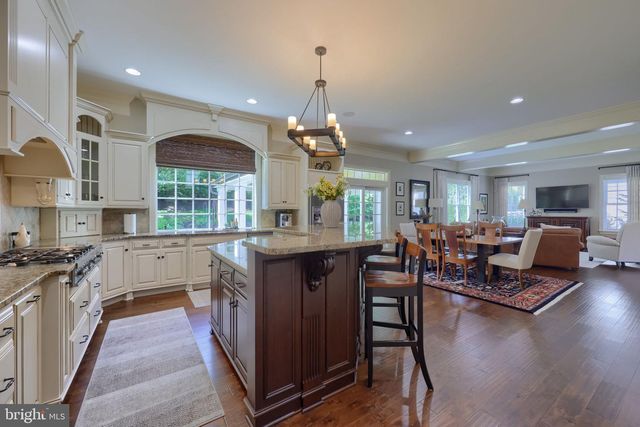 344 SPRING HAVEN DR, Lancaster, PA 17601