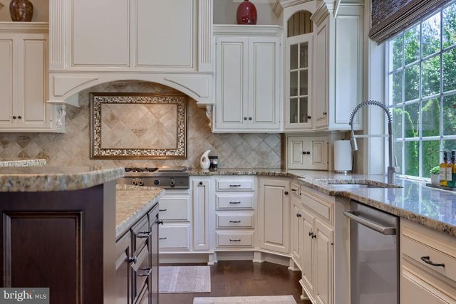 344 SPRING HAVEN DR, Lancaster, PA 17601