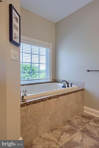 344 SPRING HAVEN DR, Lancaster, PA 17601
