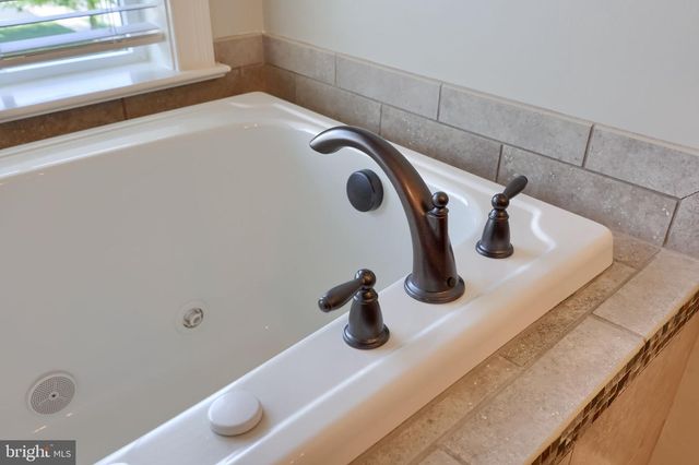 344 SPRING HAVEN DR, Lancaster, PA 17601