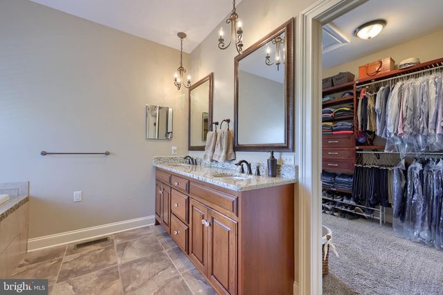 344 SPRING HAVEN DR, Lancaster, PA 17601