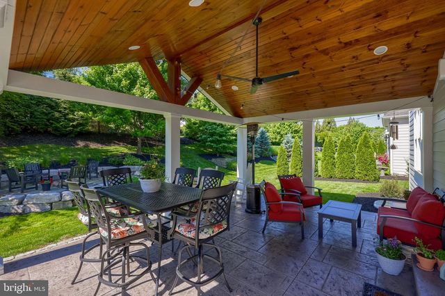 344 SPRING HAVEN DR, Lancaster, PA 17601