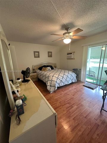 70 Dorchester D 70 70, West Palm Beach, FL 33417
