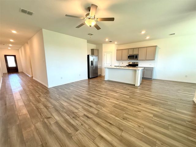 8000 Blue Heron Lane, Mckinney, TX 75071