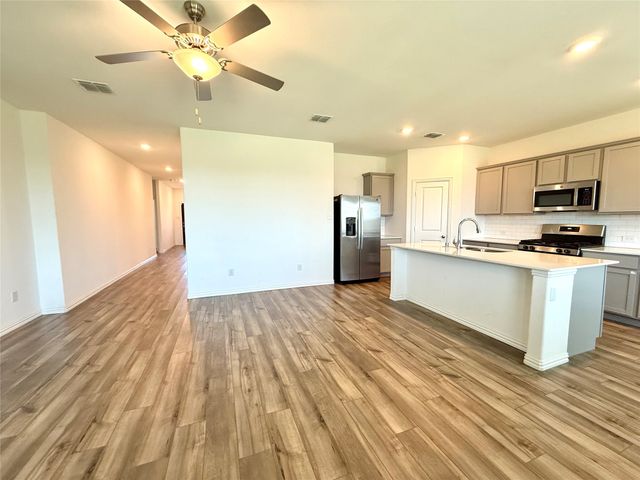 8000 Blue Heron Lane, Mckinney, TX 75071