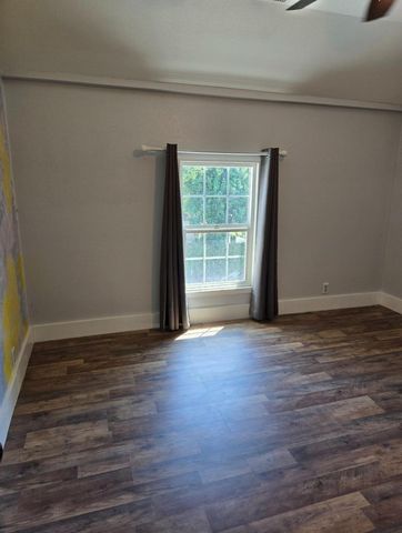 870 Vermont St, Gridley, CA 95948