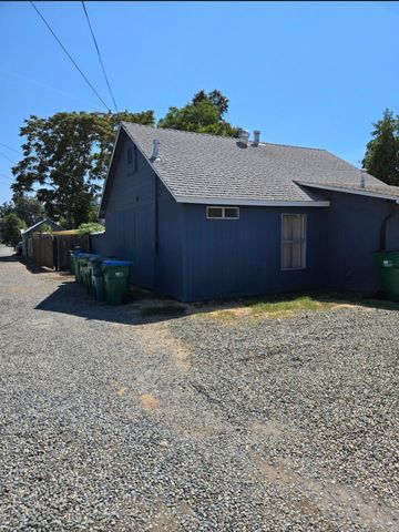 870 Vermont St, Gridley, CA 95948