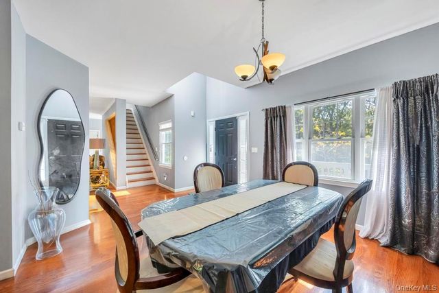 75 Milmay Avenue, Hauppauge, NY 11788