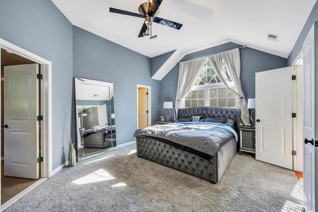 75 Milmay Avenue, Hauppauge, NY 11788