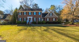 5046 Oxford Road, Macon, GA 31210