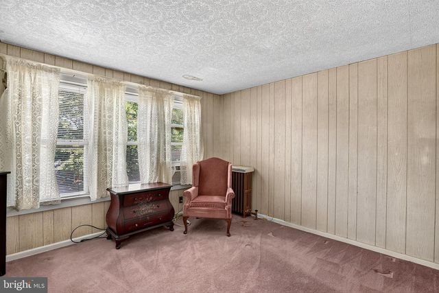 31 REEGER AVE, Hamilton, NJ 08610