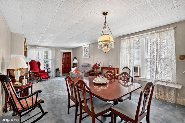 31 REEGER AVE, Hamilton, NJ 08610