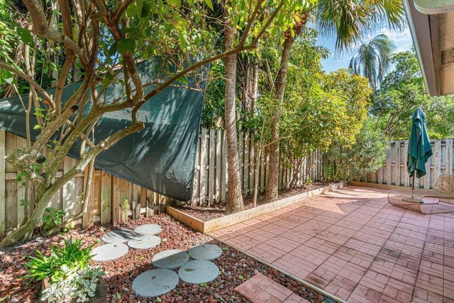 5539 Eton Court, Boca Raton, FL 33486