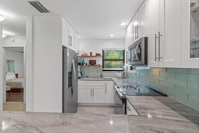 5539 Eton Court, Boca Raton, FL 33486