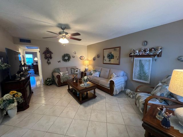 4056 Guildford D, Boca Raton, FL 33434