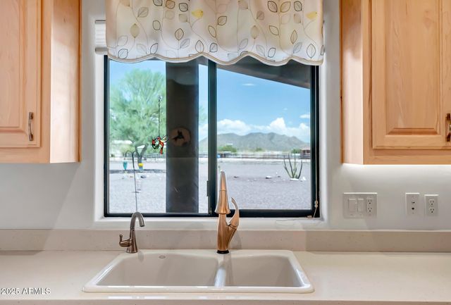 37223 N 22nd Street, Phoenix, AZ 85086