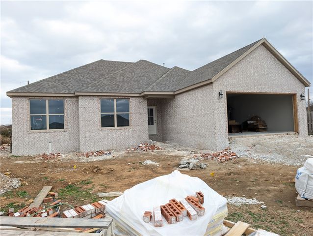 308 White Oak Street, Gentry, AR 72734