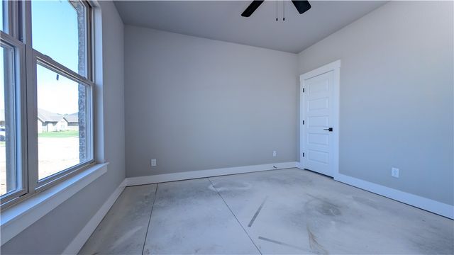 308 White Oak Street, Gentry, AR 72734