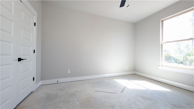 308 White Oak Street, Gentry, AR 72734