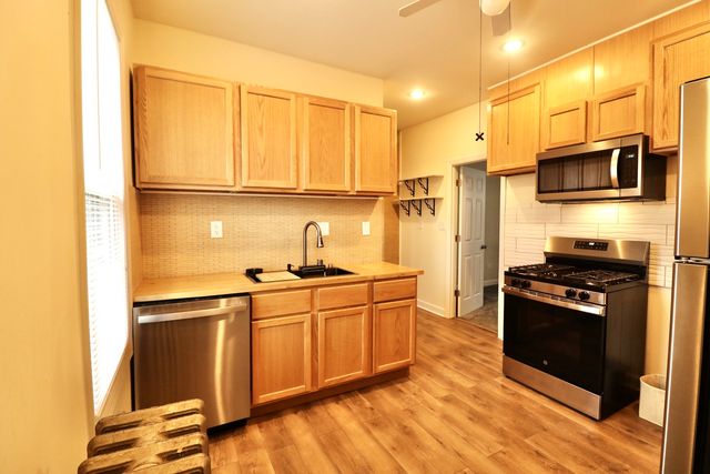 3807 N Narragansett Avenue 2, Chicago, IL 60634
