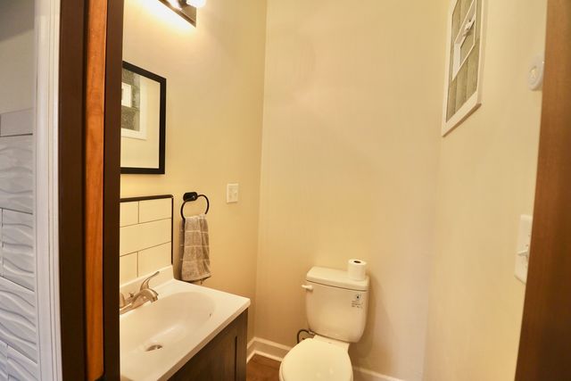 3807 N Narragansett Avenue 2, Chicago, IL 60634
