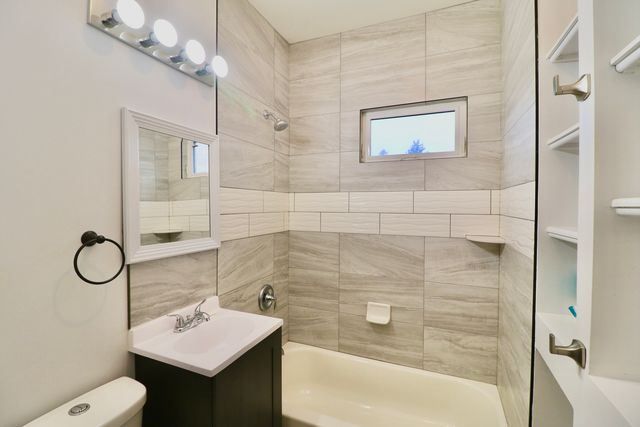 3807 N Narragansett Avenue 2, Chicago, IL 60634