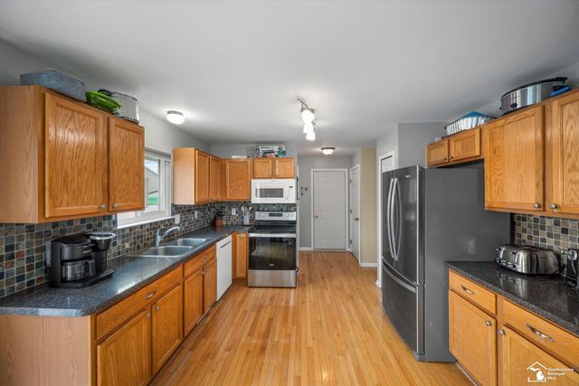 9061 Rockhill Lane, Newport, MI 48166