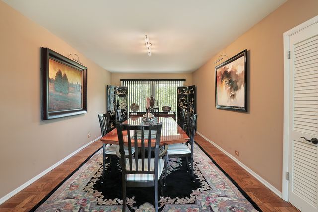 370 Charal Lane, Highland Park, IL 60035