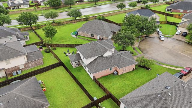 9906 Jewel Lane, Rosharon, TX 77583
